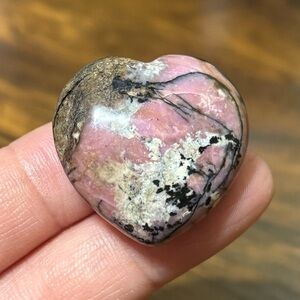 Rhodonite crystal heart carving